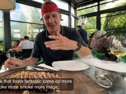 Makan Steak dan Burger Emas di Salt Bae, YouTuber Ini Habis Rp 13 Juta