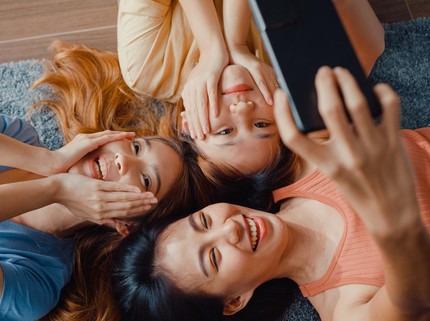 35 Kata-kata Perpisahan Sahabat, Penuh Haru dan Bermakna