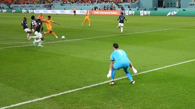 Belanda berhasil unggul 1-0 atas Ekuador di akhir babak pertama duel grup A Piala Dunia 2022 di Doha, Jumat (25/11).
