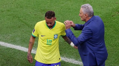 Penampakan Engkel Neymar yang Bengkak di Brasil vs Serbia
