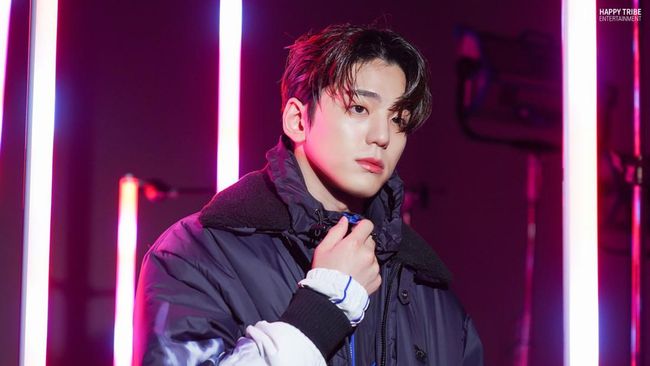 Kim Min-kyu akan jadi pendeta yang tiba-tiba masuk ke tubuh idola dalam drama The Heavenly Idol yang tayang 15 Februari. 