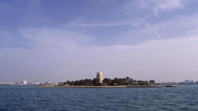 Palm Tree Island ini merupakan sebuah semenanjung buatan yang dibuat dari pasir yang berasal dari Teluk Persia, yang bentuknya seperti pohon palem.
