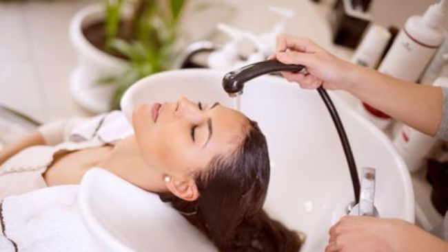 Tips Keramas untuk Menjaga Tampilan Rambut Sehat Serta Mencegahnya dari ...