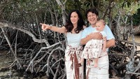 7 Potret Terbaru Djiwa Anak Nadine Chandrawinata, Diajak Menanam Pohon Sejak Kecil