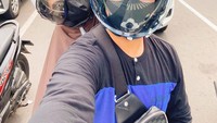 <p>Ternyata selama kehamilannya ini, Sheza ngidam naik motor lho Bunda. "Momil ngidam motoran pagi2," tulisnya. Harus ekstra hati-hati nih, agar Bunda dan Si Kecil aman dan selamat. (Foto: Instagram/shezaidris)</p>