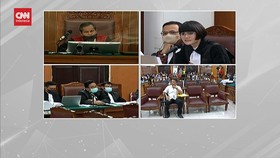 VIDEO: Penyidik Timsus Nobar Rekaman CCTV Pos Satpam Rumah Sambo
