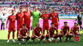 Wales Kembali Bentuk Formasi Foto Aneh di Piala Dunia 2022