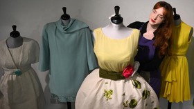 Setelah 50 Tahun, Gaun Keberuntungan Elizabeth Taylor Bakal Dilelang