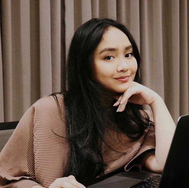 <p>Sebelumnya, Gita Gutawa sempat mengawali karier menjadi seorang pebisnis. Namun, kini ia nyaman dengan dunia tarik suara. (Foto: Instagram @gitagut)</p>