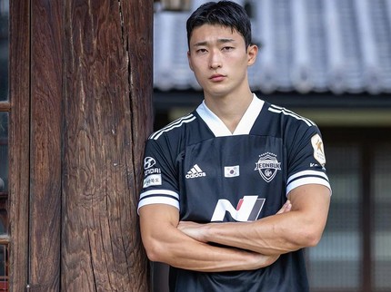7 Potret Cho Gue Sung, Pemain Tampan Timnas Korsel yang Curi Perhatian di Piala Dunia 2022