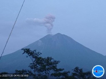 Inikah Tanda Jepang Waspada Tsunami Saat Semeru Erupsi?