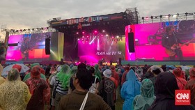 Plain White T's Hangatkan Lagi Soundrenaline seusai Hujan Deras