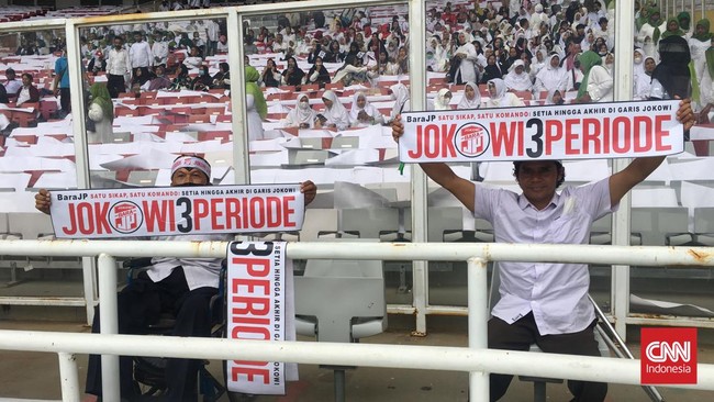 Politikus PDIP Sa'id Abdullah menyarankan Presiden Joko Widodo meninggalkan relawannya yang dianggap terlalu bermanuver dan hanya ingin menjerumuskan.