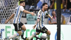 Belanda vs Argentina: Mampukah Van Dijk Kantongi Messi?