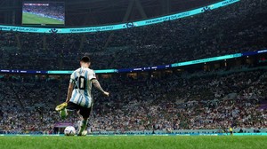 FOTO: Messi Melejit, Argentina Lepas dari Situasi Sulit