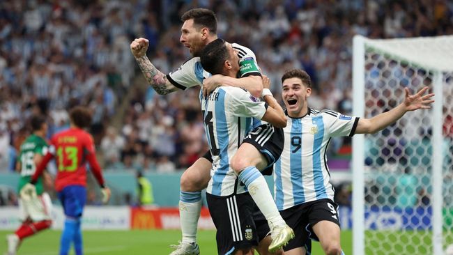 Argentina menang atas Meksiko dalam laga fase grup Piala Dunia 2022 di Stadion Lusail Iconic, Minggu (27/11) dini hari waktu Indonesia.
