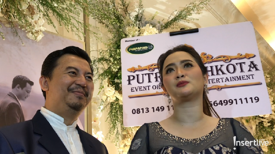 Dema Sany dan Vega Darwanti