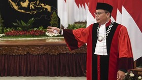 Keppres Jokowi yang Mengangkat Guntur Hamzah Gantikan Aswanto Digugat