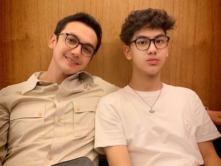Dipuji Warisi Wajah Tampan Sang Ayah, Khayru Anak Gunawan Akui Tak Mau Jadi Artis