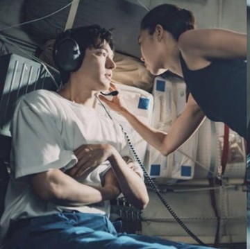 img-title Siap Dibuat Baper? Intip Potret Kebersamaan Lee Min Ho dan Gong Hyo Jin untuk Drama 'Ask The Stars'