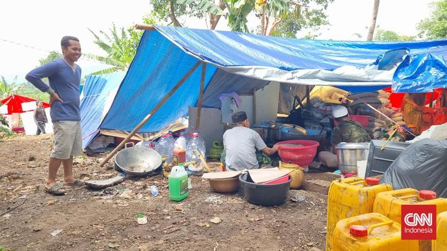 Kapolres Cianjur AKBP Doni Hermawan mengatakan telah memanggil pengurus ormas Garis yang disebut mencopot label gereja di posko bantuan gempa pengungsi.