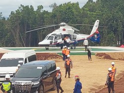Naik Helikopter, Luhut Cek Lokasi Tambang dan Smelter Nikel di Pomalaa
