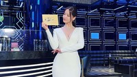 <p>Ajang penghargaan Korea, <em>Blue Dragon Film Awards,</em> kembali digelar. Kali ini, aktris sekaligus penyanyi, Lim Yoona, turut menarik perhatian. (Foto: Instagram: @yoona__lim)</p>