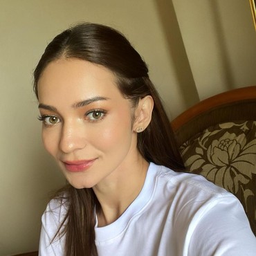 Terlihat Ceria, Enzy Storia Divonis Sakit yang Belum Ada Obatnya