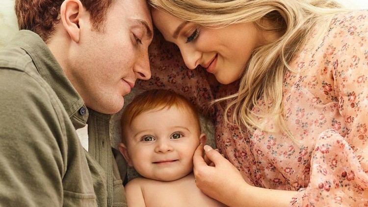 Potret Meghan Trainor dan Keluarga