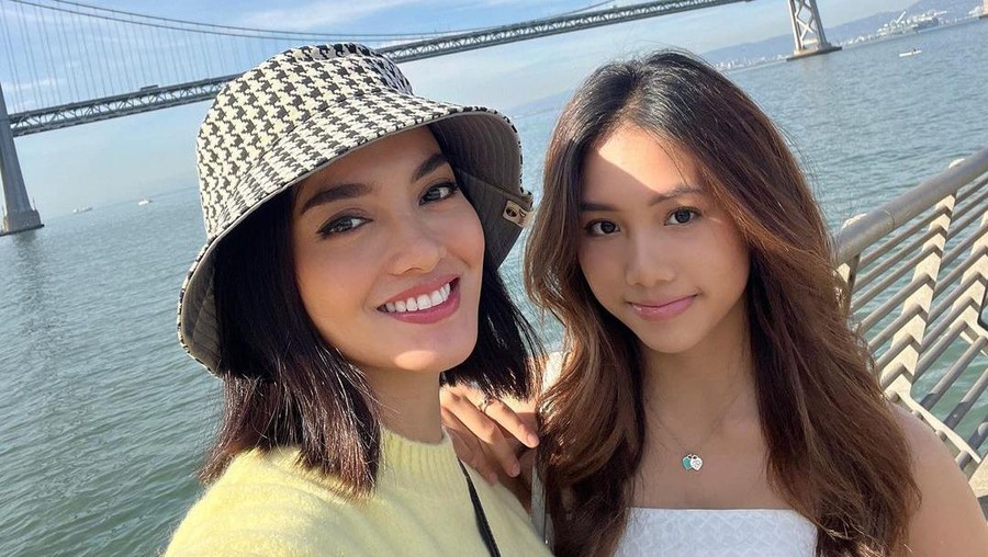 Ririn Ekawati dan sang putri Jasmine Salsabila Abeng