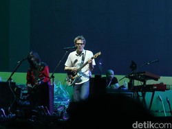 Weezer Ngajak Taylor Swift Kolaborasi Nih!