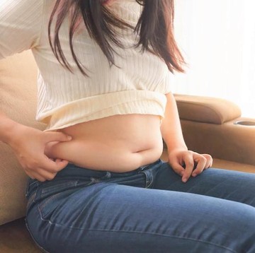 img-title 6 Cara Mengecilkan Perut Buncit Tanpa Perlu Olahraga yang Berat-berat, Tertarik Coba?