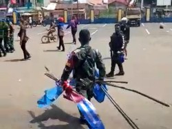 15 Orang Kibarkan Bendera Bintang Kejora di Manokwari Ditangkap!
