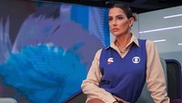 7 Potret Deborah Secco, Bunda Satu Anak Presenter TV Piala Dunia 2022 Qatar