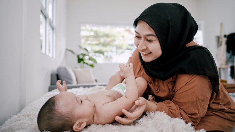 Ibu menyusui ibu menyusui