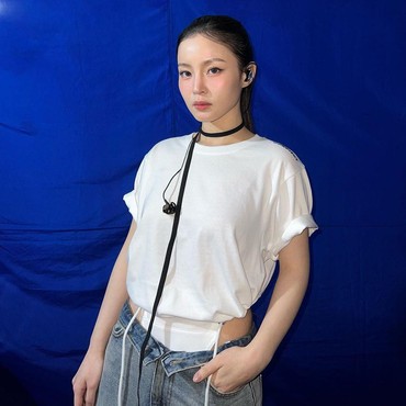 Lirik Lagu Savior - Lee Hi feat B.I