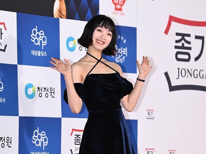 Lee Yoo Mi di Blue Dragon Film Awards 2022