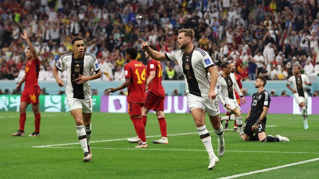 Jerman masih dalam kondisi kritis di Piala Dunia 2022 namun gol dari Niclas Fullkrug memberikan asa bagi Der Panzer untuk lolos ke babak 16 besar.