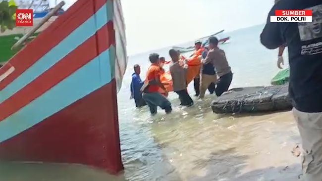 Satu kru Helikopter Polri dengan nomor registrasi P-1103 yang jatuh di perairan Bangka Belitung berhasil ditemukan pada Selasa (29/11).