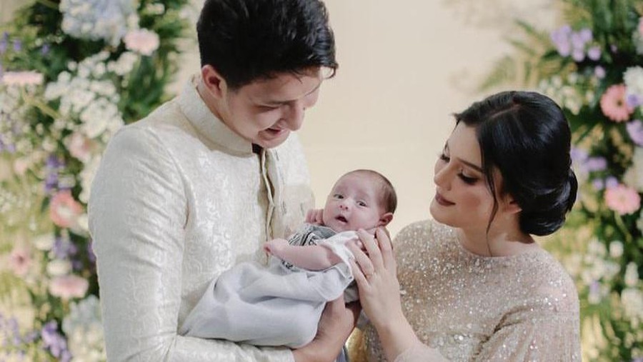 Akikah Anak Aditya Zoni dan Yasmine Ow Akikah Anak Aditya Zoni dan Yasmine Ow