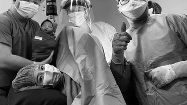 Seminggu Nikah, 7 Momen Istri Vincent Raditya Lahirkan Anak Pertama