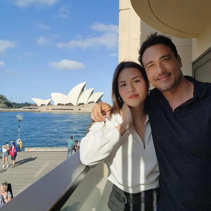 <p>Penyanyi Raisa sedang berada di Australia, tempat kelahiran sang suami, Hamish Daud. Tampaknya, keluar kecil pasangan ini sedang menikmati momen liburan bersama, Bunda. (Foto: Instagram @hamishdw)<br /><br /><br /></p>