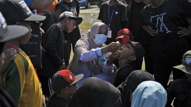 Kadinkes Pidie akan berkoordinasi ke Kemenkes soal langkah lanjutan bila target imunisasi polio 95 persen yang tenggat waktunya Jumat ini tak tercapai.