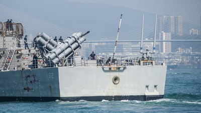 img-title China Usir Kapal Jelajah Rudal AS yang Terobos Wilayah Dekat LCS