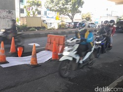 Warga dan Polisi Harap Lubang Mirip Sumur di Jl Sholis Segera Diperbaiki