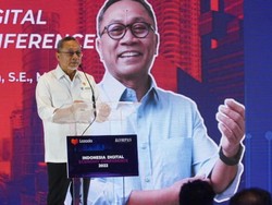 Detik-detik Mendag Zulhas Ngacir dari Wartawan