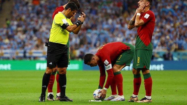 Link Live Streaming Portugal vs Swiss di Piala Dunia 2022 Pertandingan Portugal vs Swiss di babak 16 besar Piala Dunia 2022 akan berlangsung malam ini. Berikut link live streaming Portugal vs Swiss di Piala Dunia 2022.