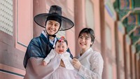 <p>Diketahui, Felicya ternyata memang sangat menyukai budaya Korea, Bunda. Saat hamil Bible, ia bahkan ngidam bertemu Song Joong Ki. (Foto: Instagram: @graziellabible_)</p>