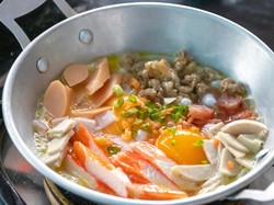 Menu Harian Ramadan 8: Serba Praktis, Tumis Kangkung dan Telur Goreng Thailand