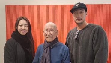 Potret So Ji Sub dan Istri Muncul Perdana ke Publik Setelah Menikah